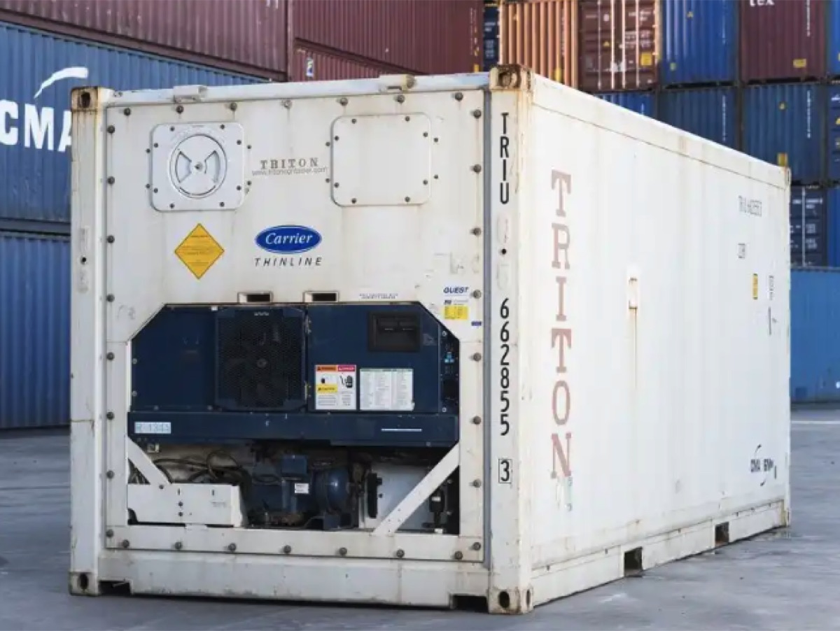20ft refrigerated container with its refrigeration unit